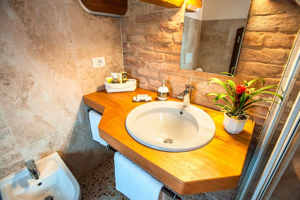 Brick House Silea Villa Room photo
